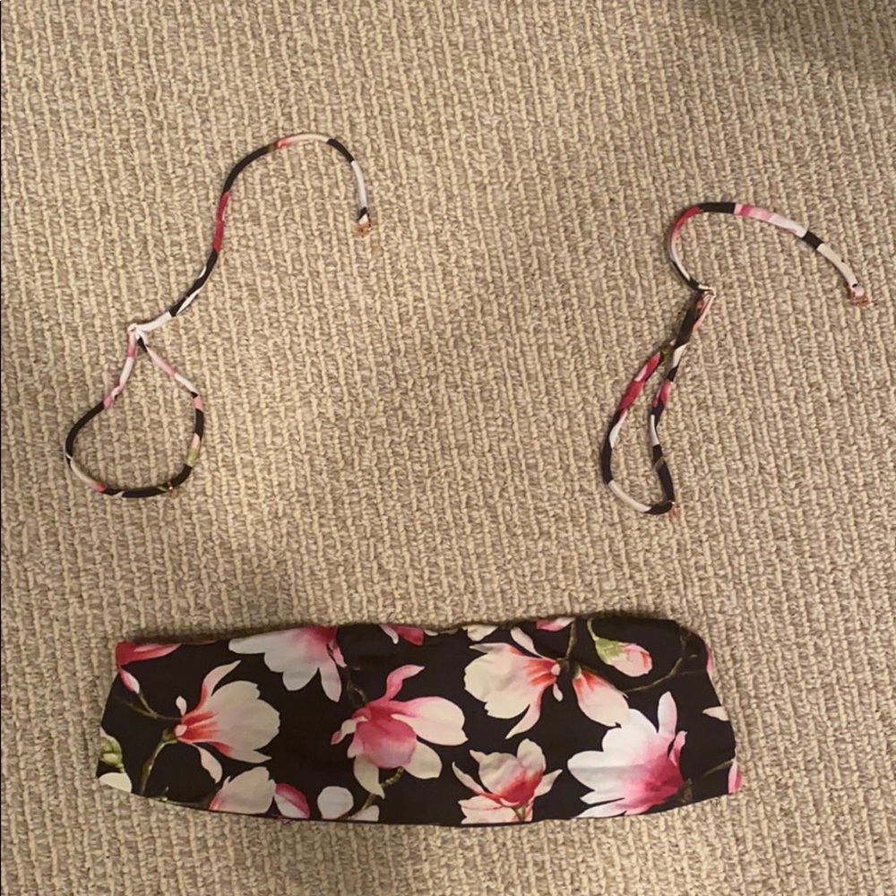 Frankies Bandeau Bikini Top